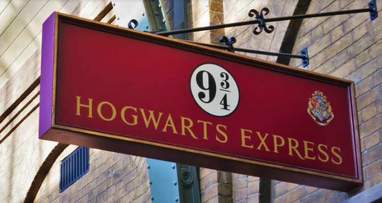 Harry Potter's World Exhibit, Westmount Public Library, Hogwart's School of Withccraft and Wizardry, Montreal Grandma, Rhonda Massad